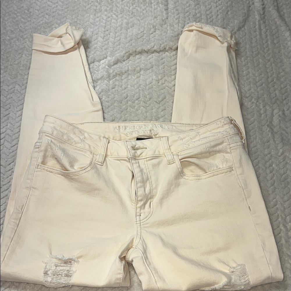 Cream color American Eagle super stretch jeans #38